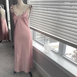 Victoria Secret Champagne Pink Elegant Silk Gownfor a night both in or out 💘
